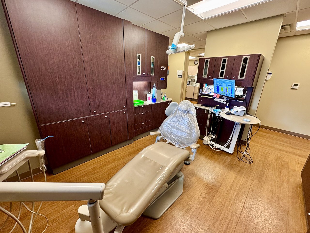 A clean, modern dental clinic treatment room, dentists near KSL